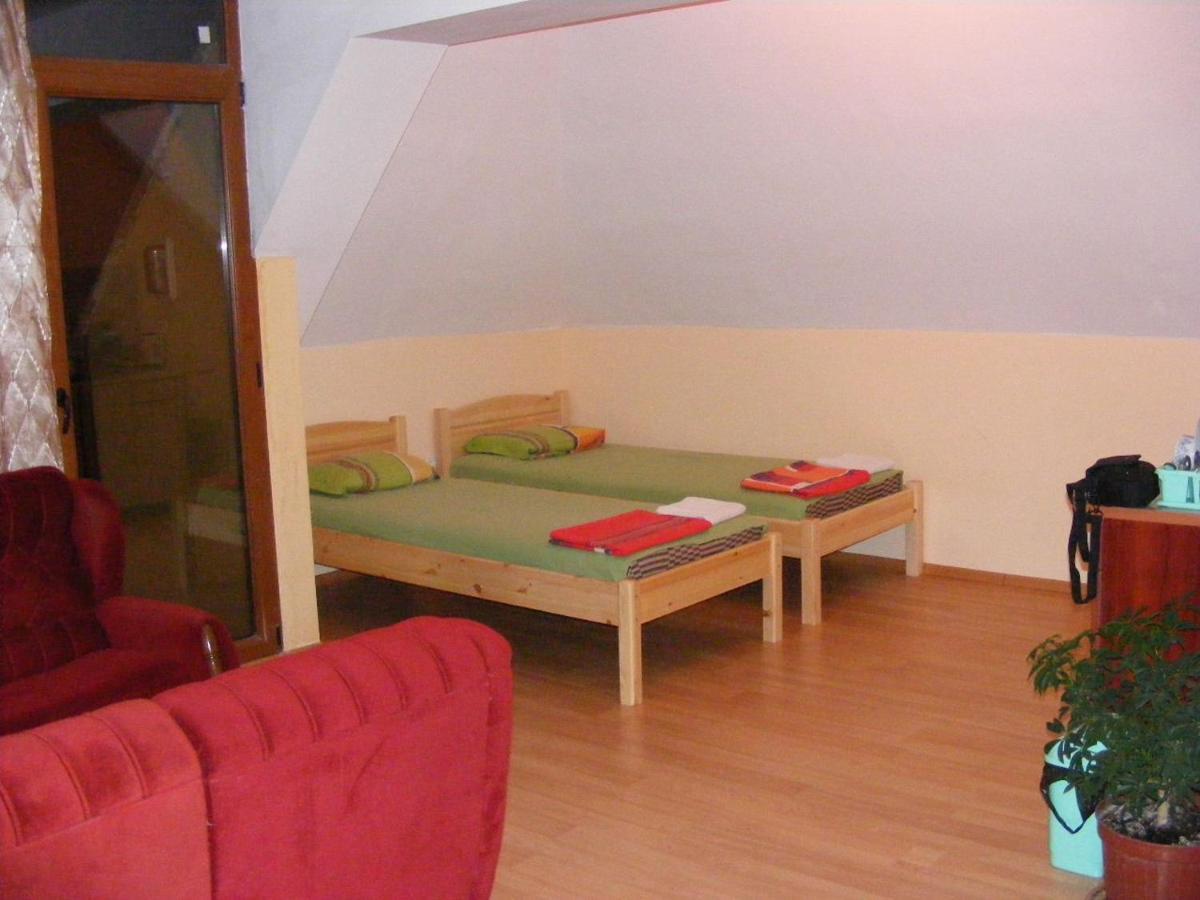 Guest House "Zora - Sarafovo" 부르가스 외부 사진