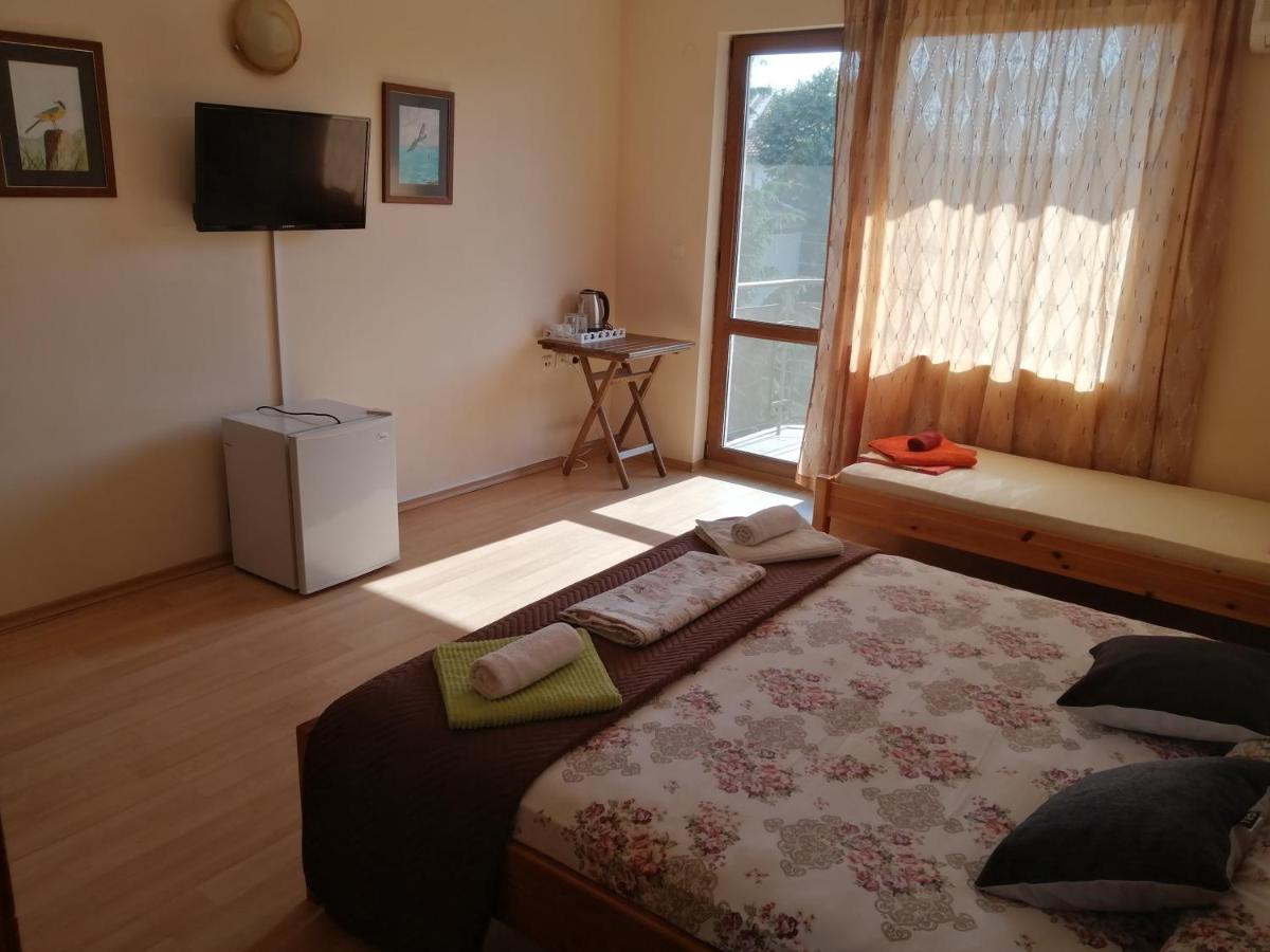 Guest House "Zora - Sarafovo" 부르가스 외부 사진