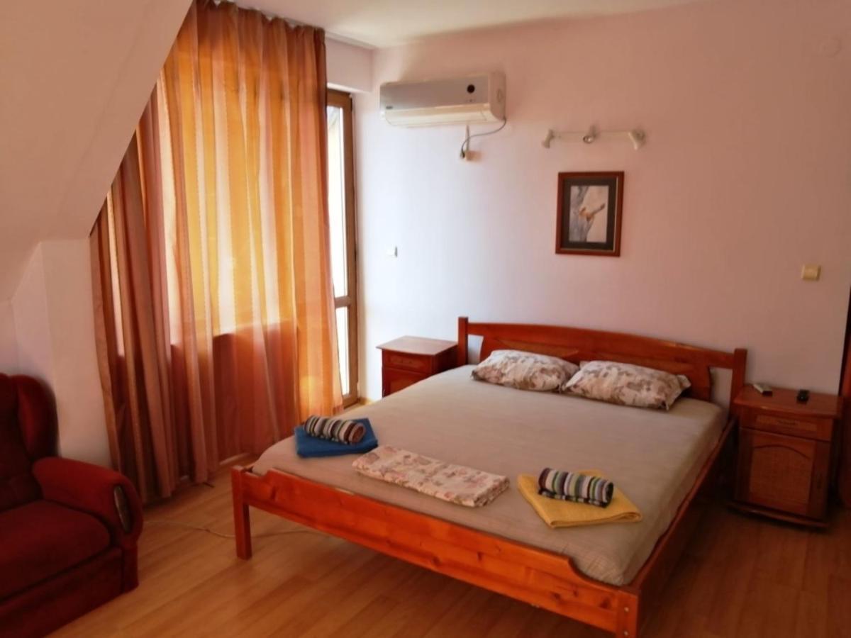 Guest House "Zora - Sarafovo" 부르가스 외부 사진