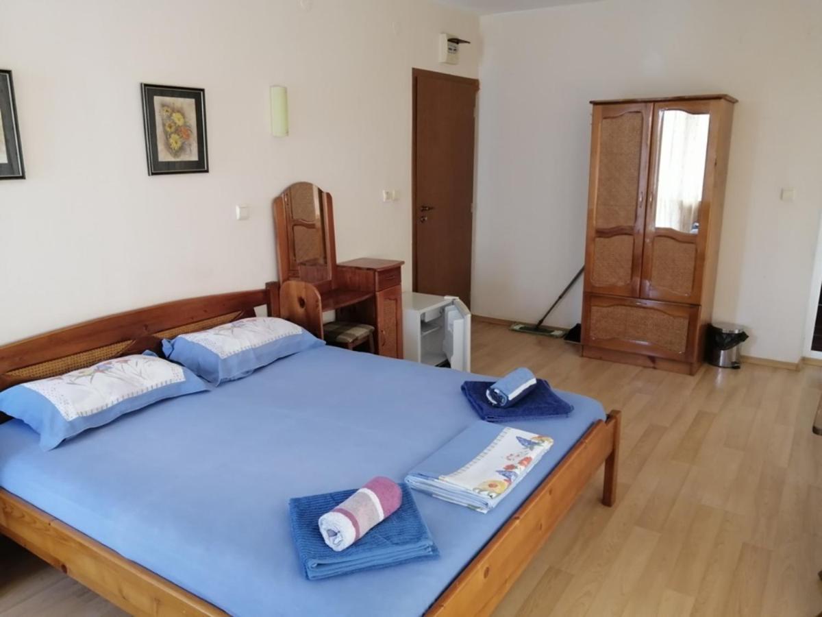 Guest House "Zora - Sarafovo" 부르가스 외부 사진