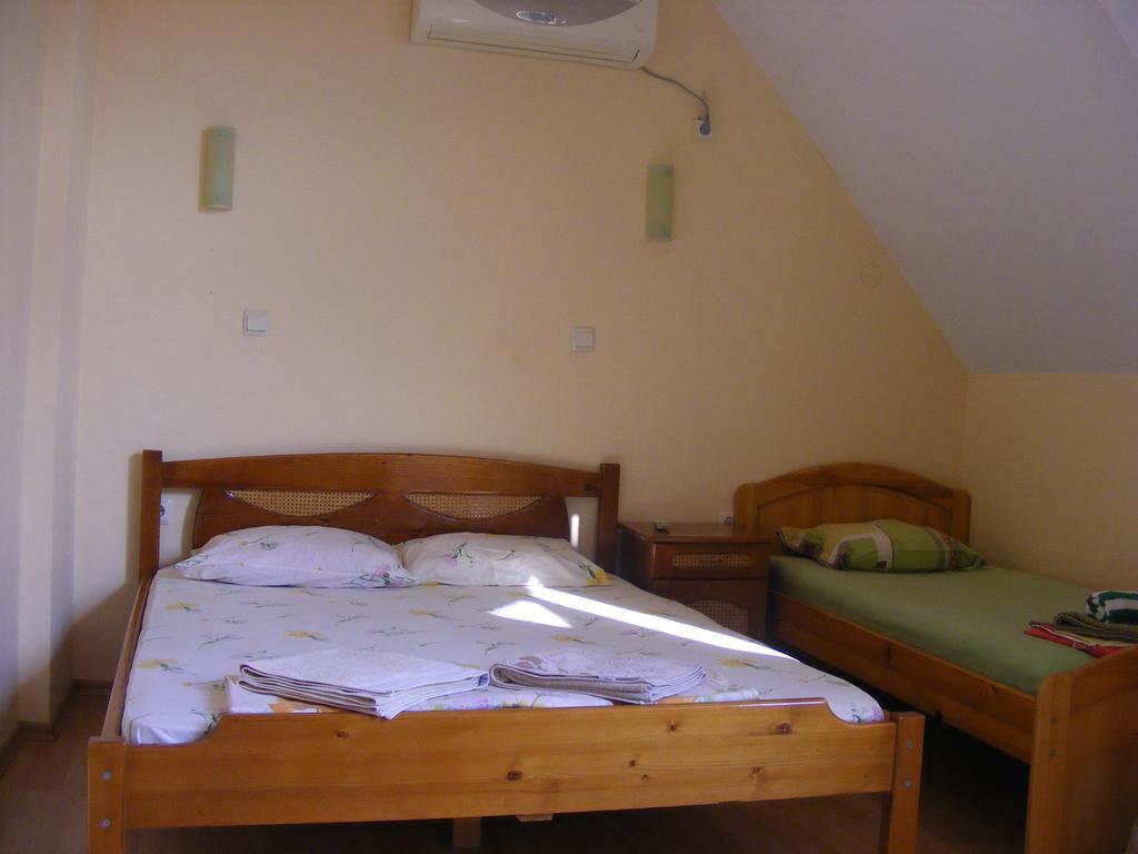Guest House "Zora - Sarafovo" 부르가스 외부 사진