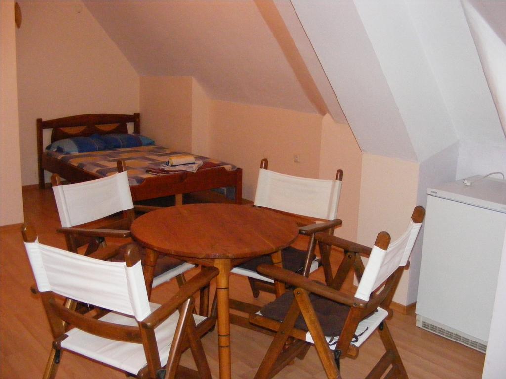 Guest House "Zora - Sarafovo" 부르가스 외부 사진