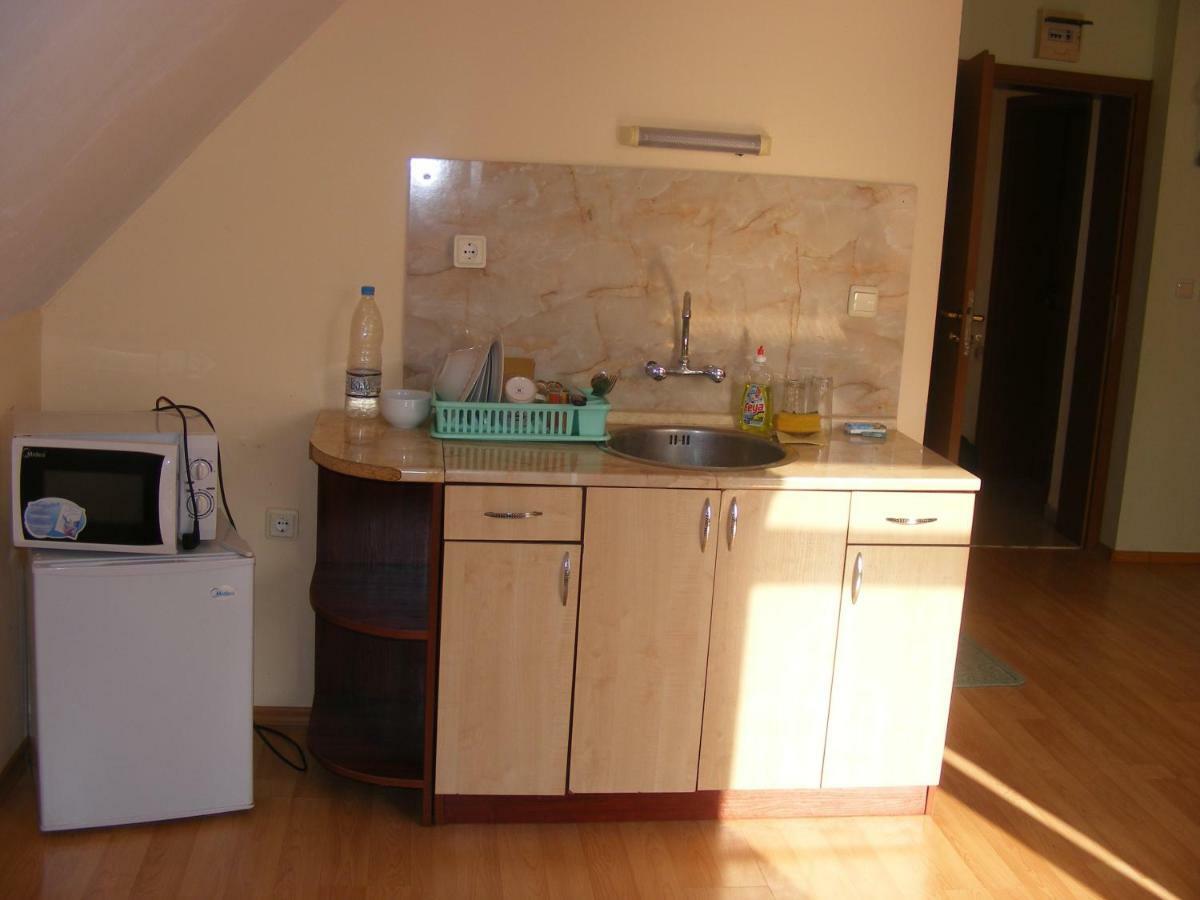 Guest House "Zora - Sarafovo" 부르가스 외부 사진